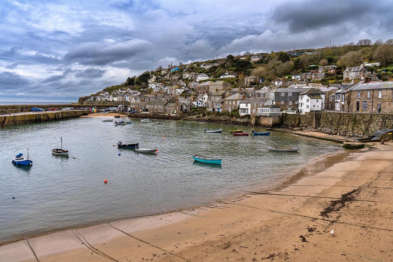 Finest Retreats - Cosy Mousehole Cottage With Sea Views Экстерьер фото