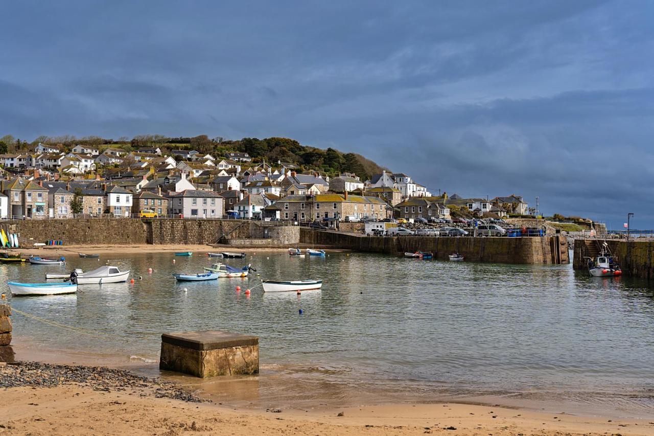 Finest Retreats - Cosy Mousehole Cottage With Sea Views Экстерьер фото