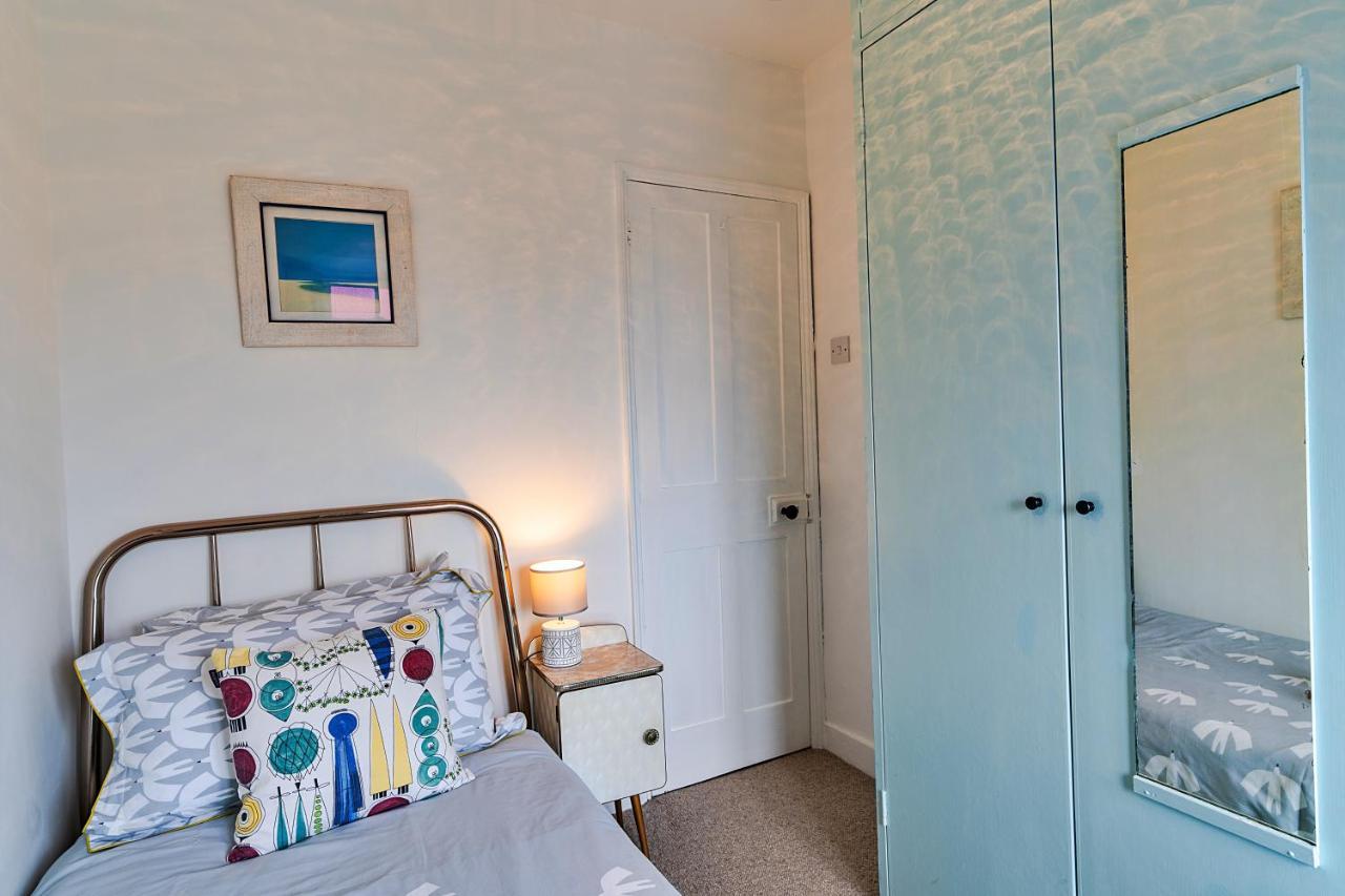 Finest Retreats - Cosy Mousehole Cottage With Sea Views Экстерьер фото