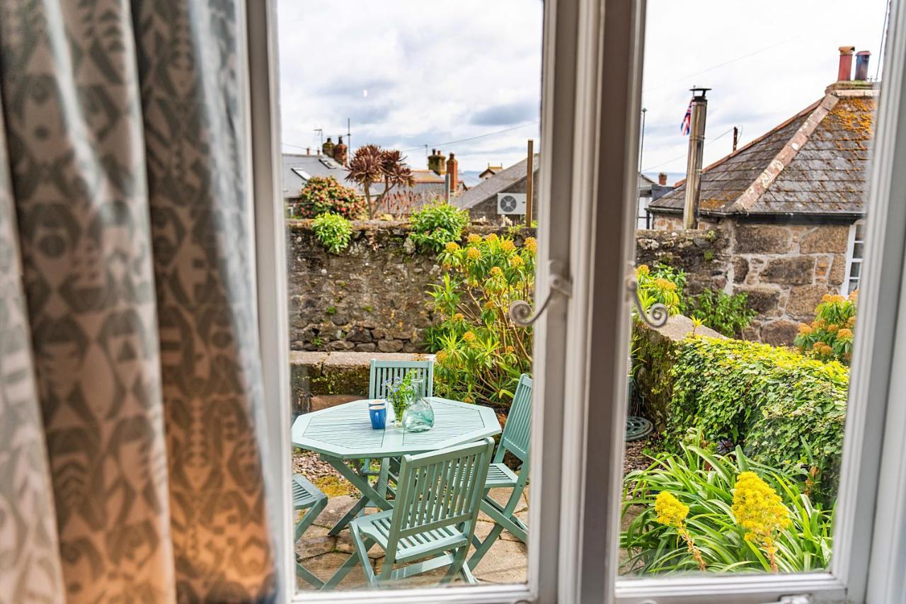 Finest Retreats - Cosy Mousehole Cottage With Sea Views Экстерьер фото